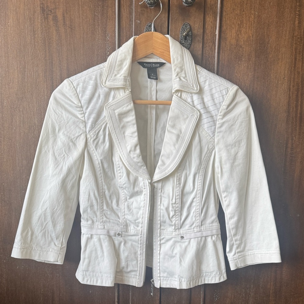 White House Black Market White Blazer silver zipper and studs. Size 0